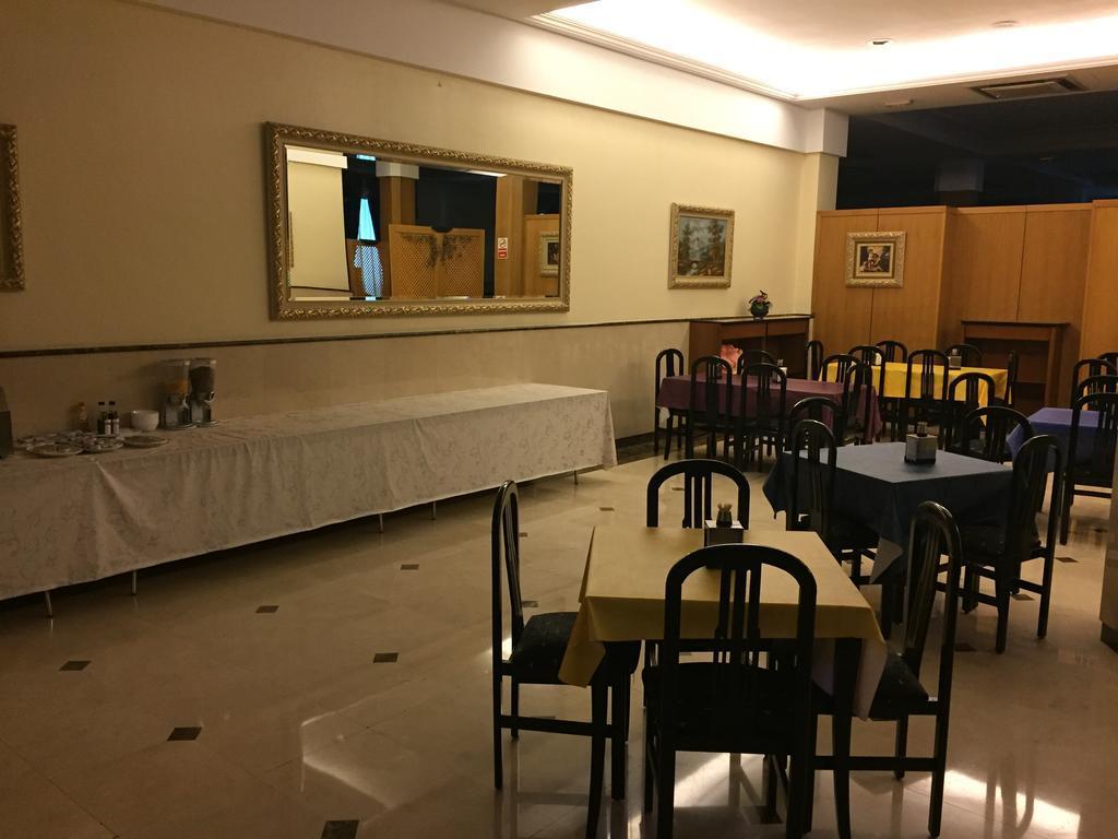 Hotel Ciudad De Fuenlabrada Luaran gambar
